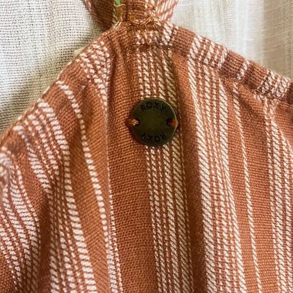 Roxy - Striped V-Neck Midi Dress - Picture 5 of 6